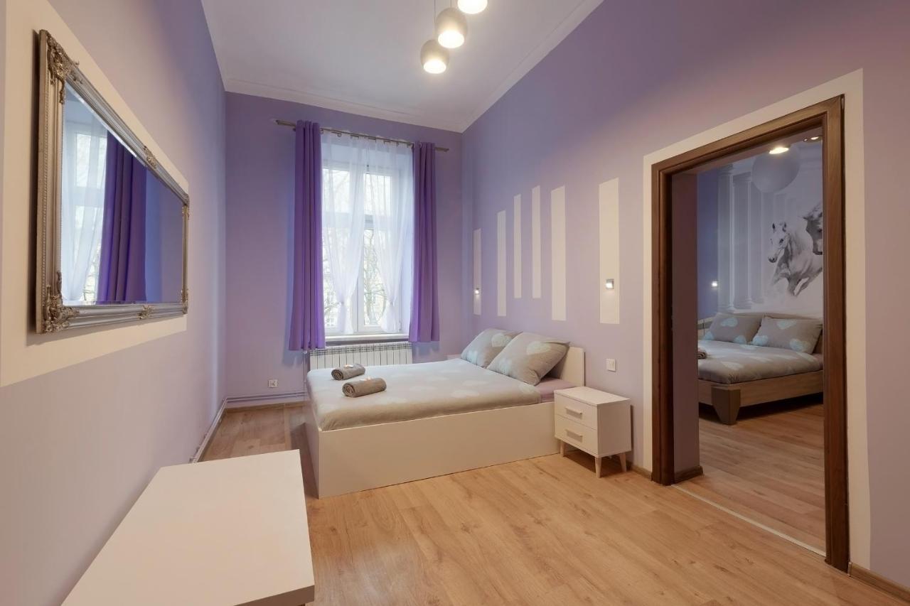 70S Guest Room Krakau Buitenkant foto