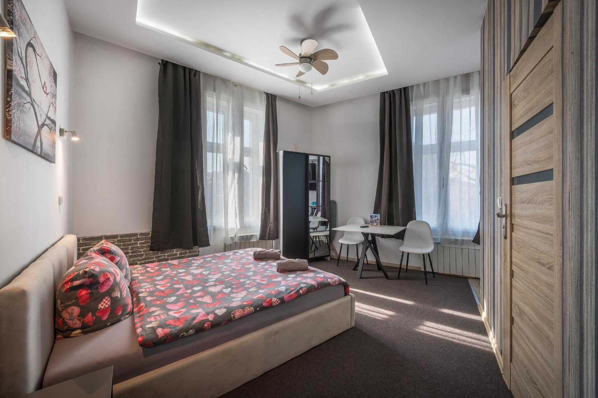 70S Guest Room Krakau Buitenkant foto