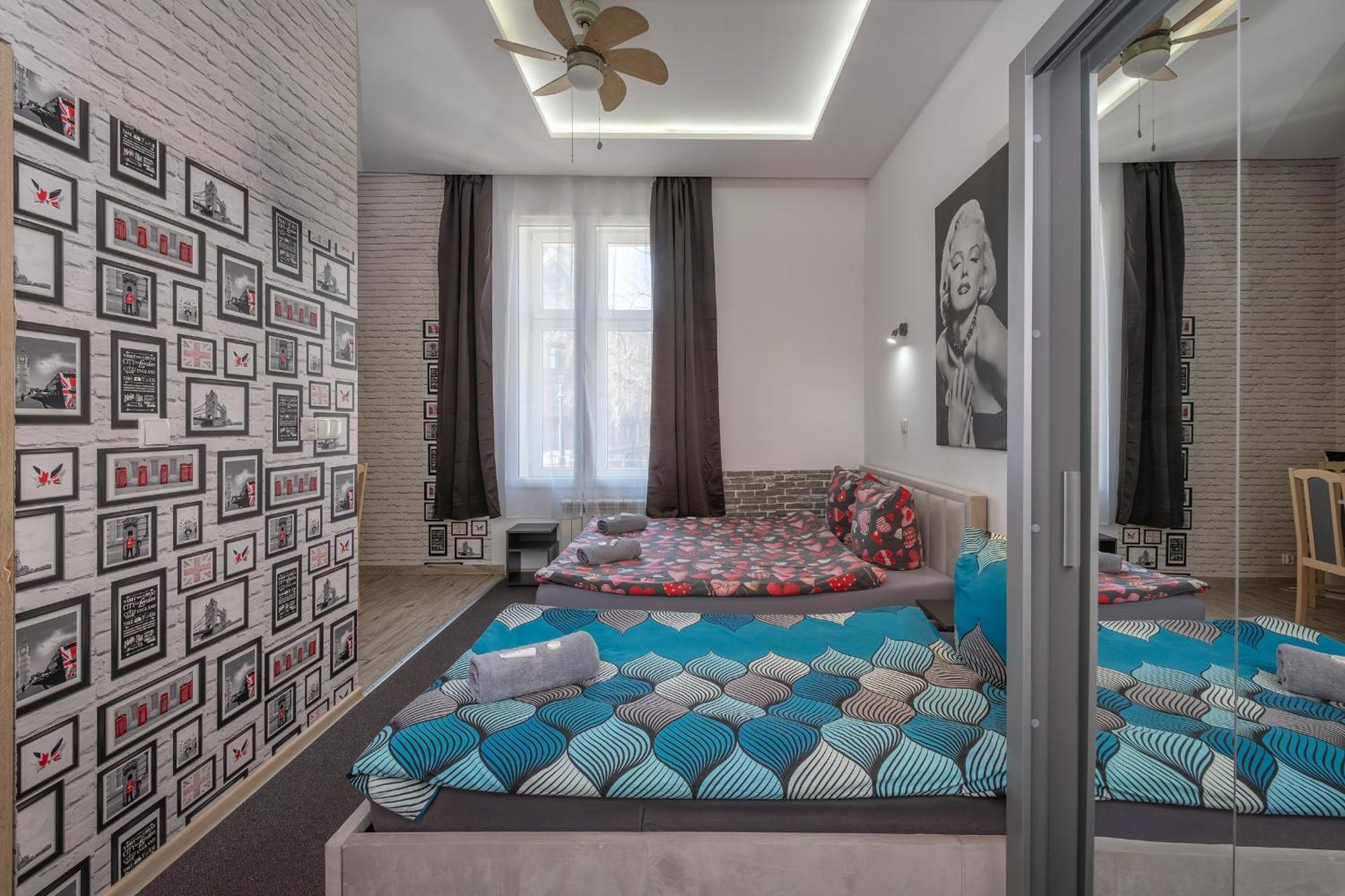 70S Guest Room Krakau Buitenkant foto